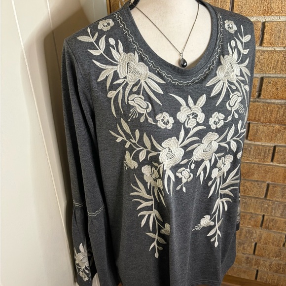 NWT Gray Embroidered Top with Bell Sleeves - Picture 3 of 16